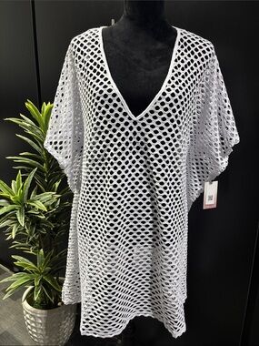 Kiwi & Punch Crocheted v-neck,butterfly short sleeve,side slit hem,oversized
